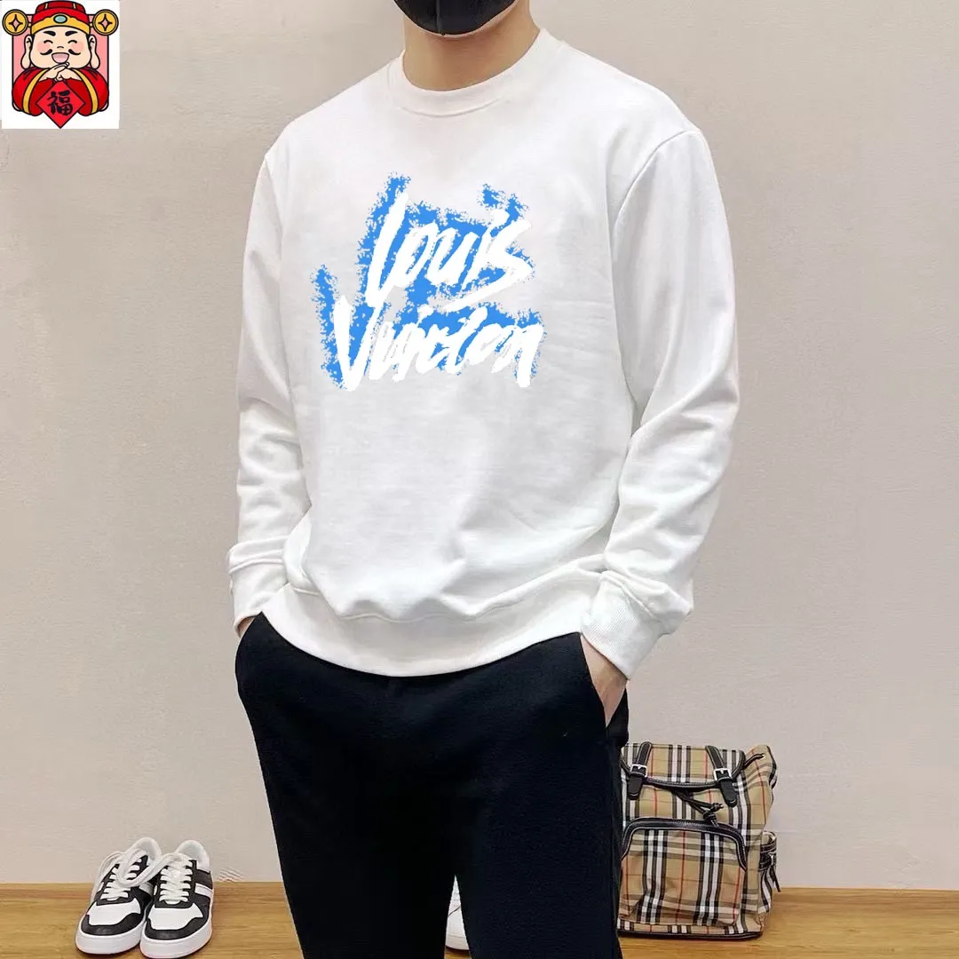 🅿️220 brand [LV Louis Vuitton] (good news for fat people) 2025ss autumn latest long-sleeved round-neck sweatshirt, on sale simultaneously on the official website. Refreshing and breathable. Made of top Tencel Roman. Comfortable and soft. 3D three-dimensional clarity. Super fashion sense. Great for gifting and keeping for yourself. Size: M-5XL (can wear up to 220 pounds)